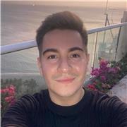 Profesor de Inglés da clase en todos los niveles escolares y universitarios